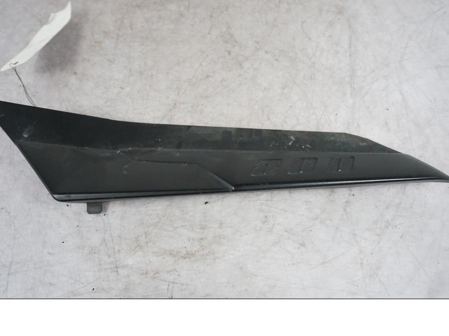 Framsidan på Sidopanel från en Triumph Tiger Explorer -2016 motorcykel.