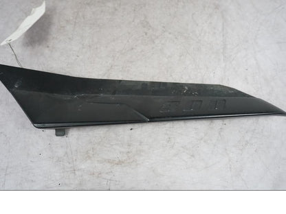 Framsidan på Sidopanel från en Triumph Tiger Explorer -2016 motorcykel.