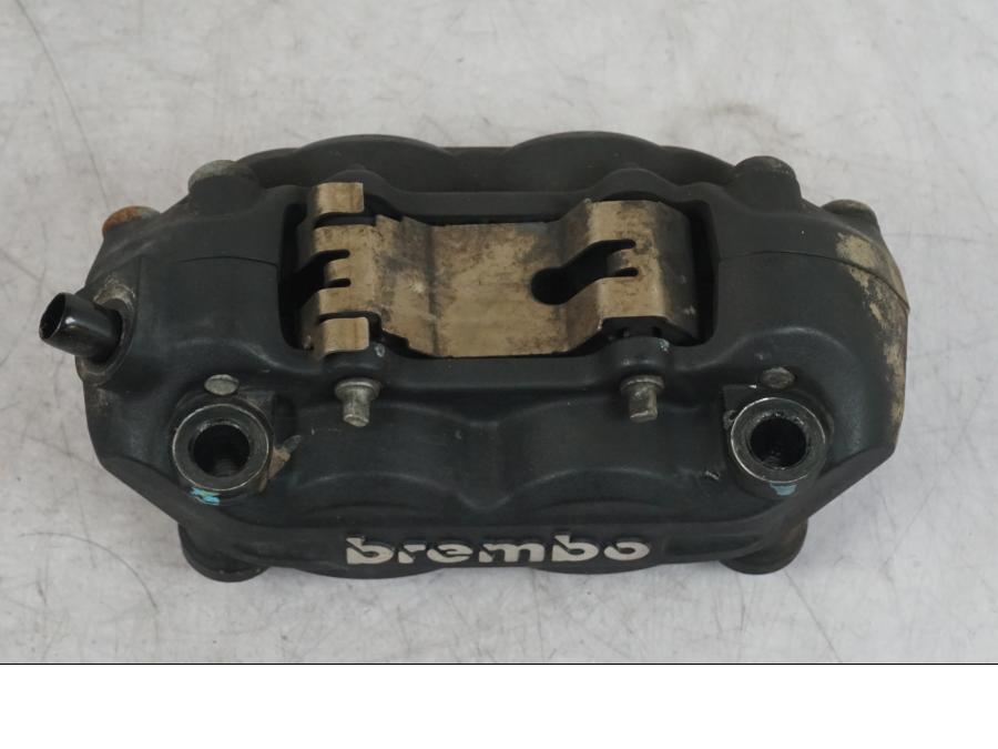 Höger sida på Bromsok från en KTM 1290 Super Adventure R -2018 motorcykel.