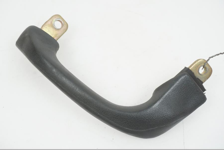 Framsidan på Passagerarhandtag från en Yamaha XJ 900 -1997 motorcykel.