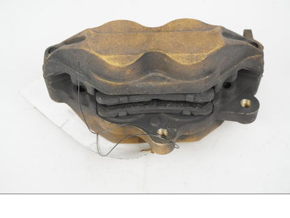 Höger sida på Bromsok från en Honda CBR 900 RR -2000 motorcykel.