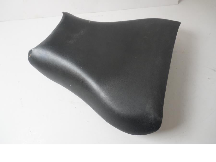 Framsidan på Sadel från en Kawasaki ZX-9R -1996 motorcykel.