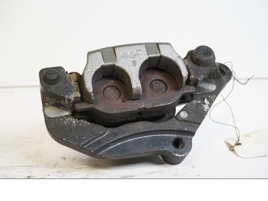 Höger sida på Bromsok från en Yamaha XV 125 -1999 motorcykel.