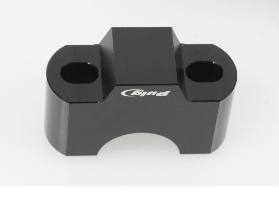 Vänster sida på Styrfäste från en Universal Universal -2023 moped.