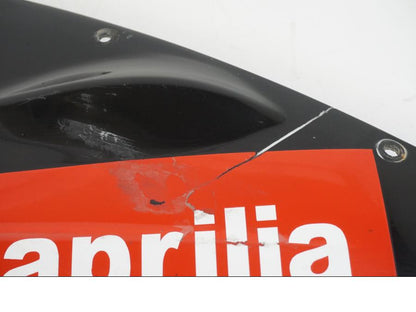Vänster sida på Magkåpa från en Aprilia RS 125 -2008 motorcykel.