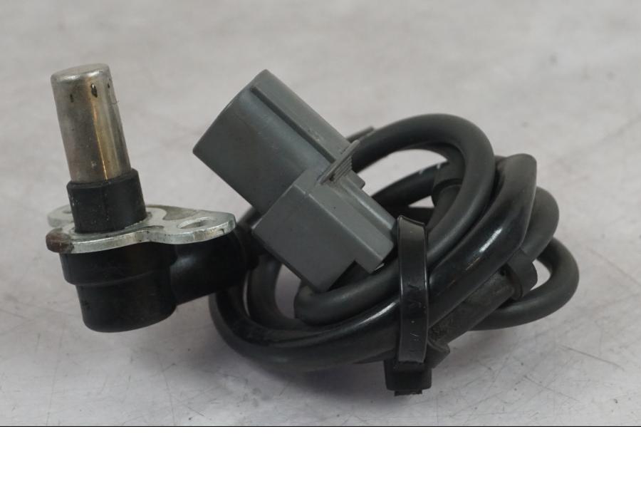 Höger sida på ABS givare från en Kawasaki GTR 1400 -2008 motorcykel.