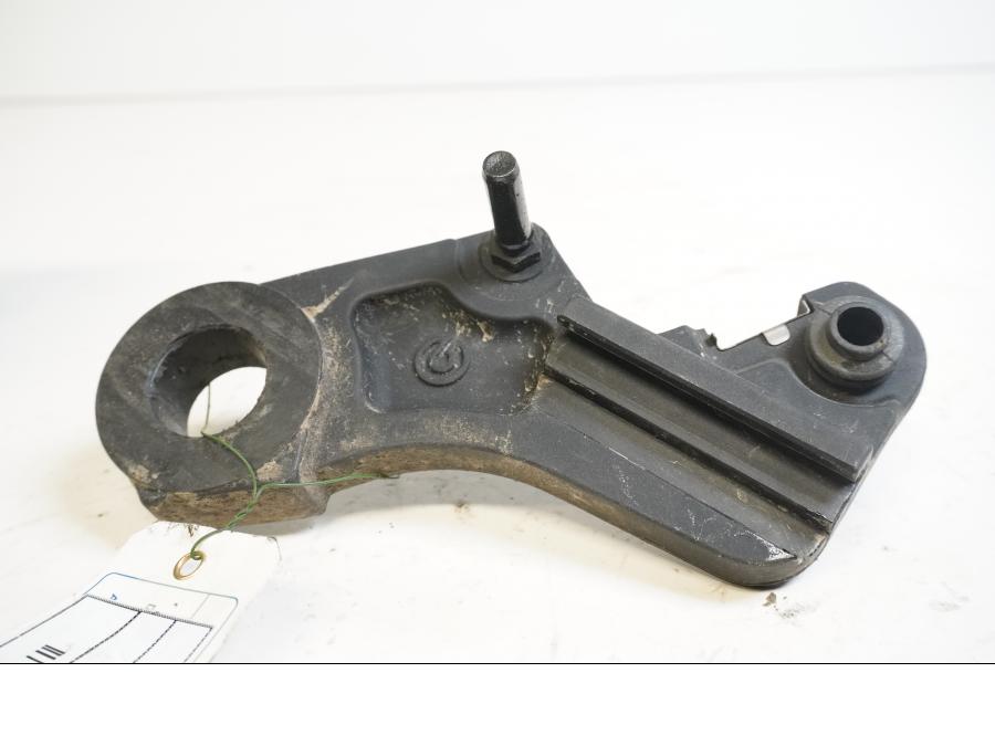 Framsidan på Bromsoksfäste från en KTM 690 SM -2008 motorcykel.