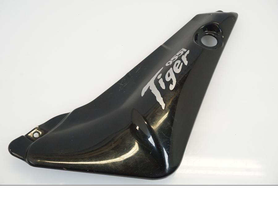 Framsidan på Sidopanel från en Triumph Tiger -2004 motorcykel.