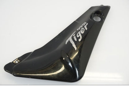 Framsidan på Sidopanel från en Triumph Tiger -2004 motorcykel.