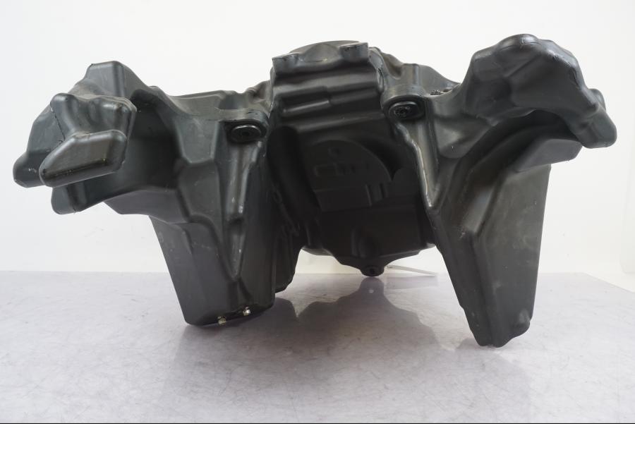 Extrabild5 på Bensintank från en Ducati Multistrada 1158 V4 -2021 motorcykel.