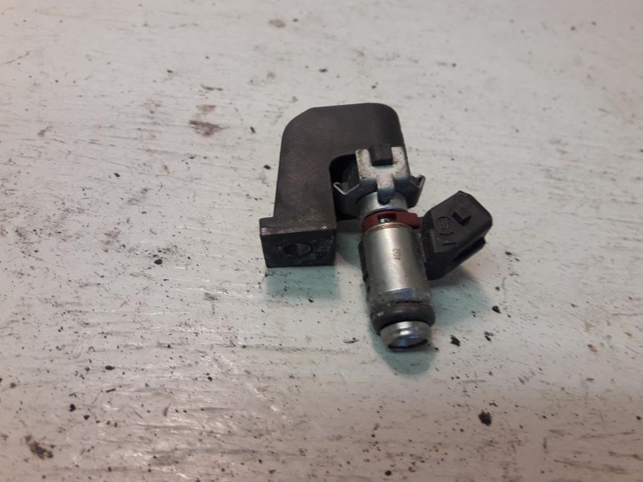 Framsidan på Spridare från en Aprilia RS 125 -2017 motorcykel.