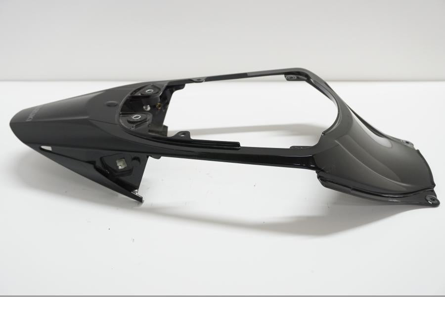 Vänster sida på Bakvinge från en Suzuki GSX-R 1000 -2007 motorcykel.