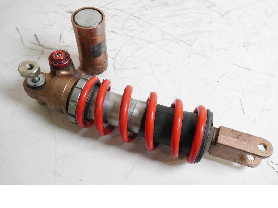 Framsidan på Stötdämpare från en BMW S 1000 RR -2011 motorcykel.