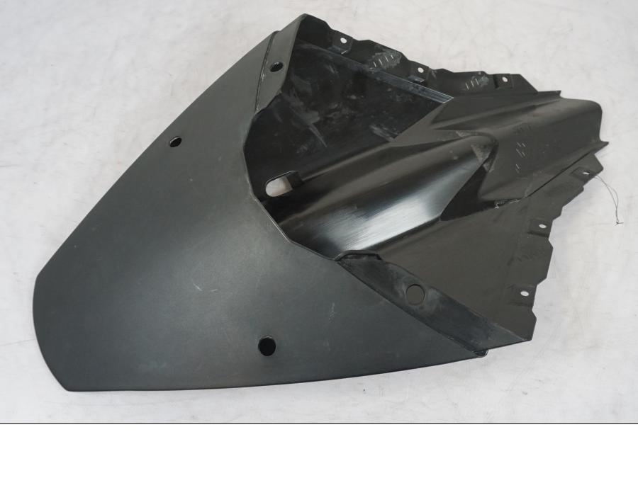 Framsidan på Bakvinge från en KTM 690 SM R -2009 motorcykel.