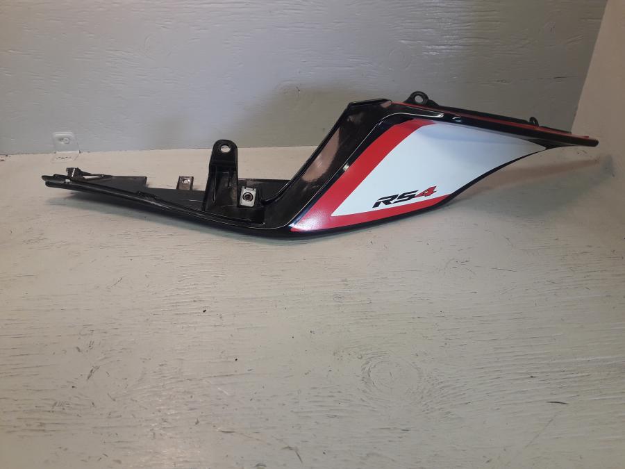 Framsidan på Bakvinge från en Aprilia RS 125 -2017 motorcykel.