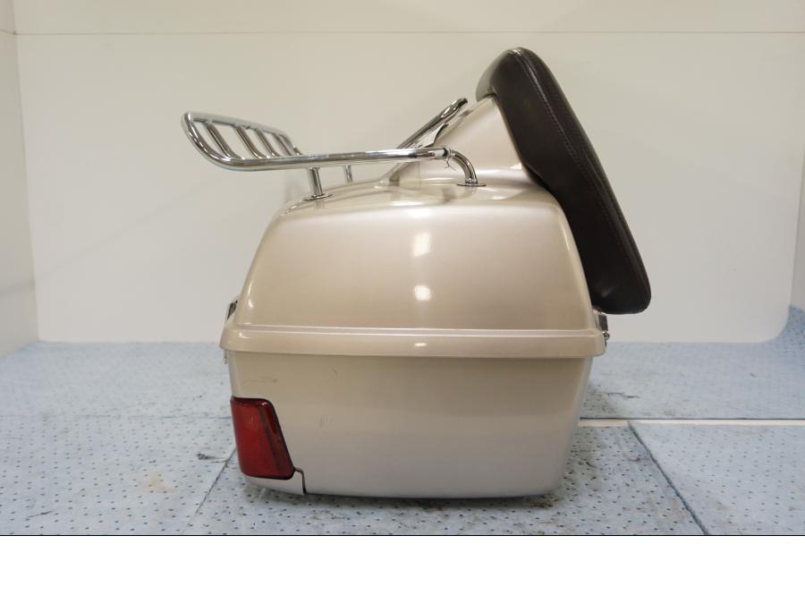 Vänster sida på Topbox från en Honda GL 1200 -1987 motorcykel.