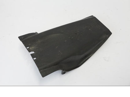 Extrabild2 på Kåpset från en KTM 690 Duke -2016 motorcykel.