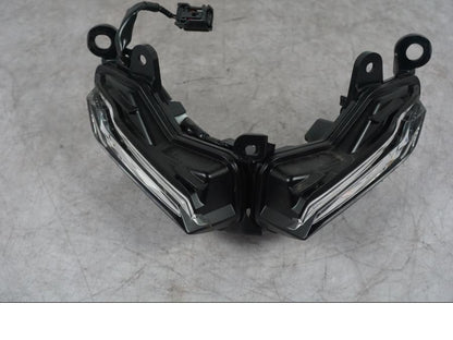 Vänster sida på Positionsljus från en Yamaha MT-09 -2024 motorcykel.