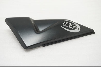 Framsidan på Sidopanel från en Suzuki GSX 1300 BK -2008 motorcykel.