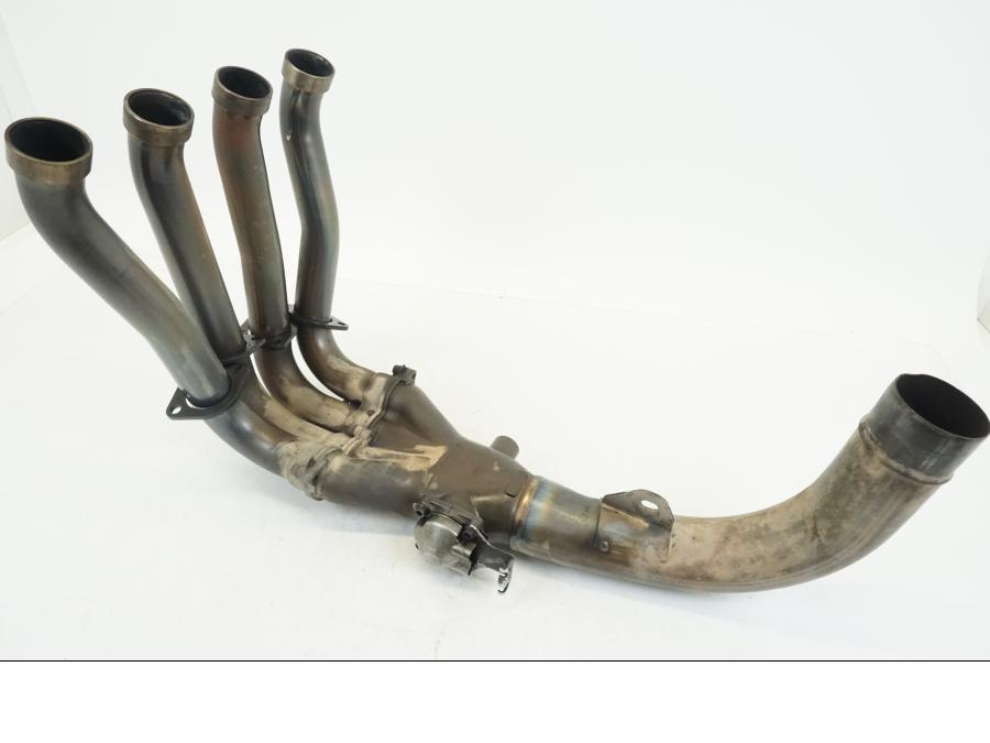 Framsidan på Grenrör från en Yamaha YZF 1000 R1 -2004 motorcykel.