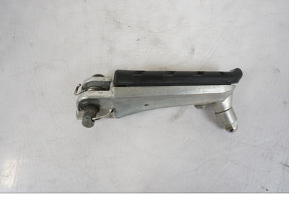 Framsidan på Fotpinne från en Honda VFR 1200 -2010 motorcykel.