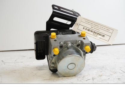 Framsidan på ABS Modulator från en Triumph Tiger -2012 motorcykel.