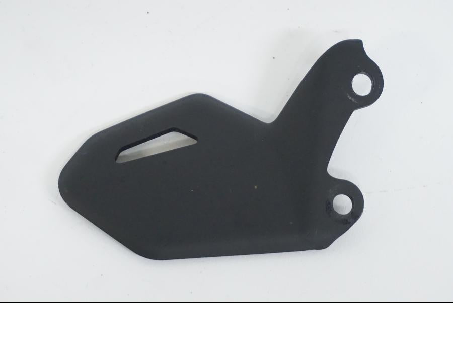 Framsidan på Fotpinnehälskydd från en Ducati Desert X -2022 motorcykel.