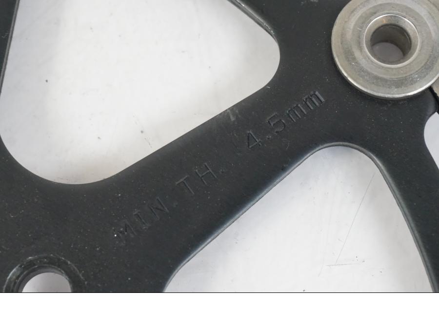 Höger sida på Bromsskiva från en KTM 1290 Super Duke R EVO -2023 motorcykel.