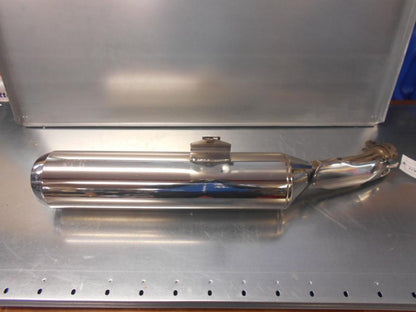 Framsidan på Ljuddämpare från en Yamaha FJR 1300 -2012 motorcykel.