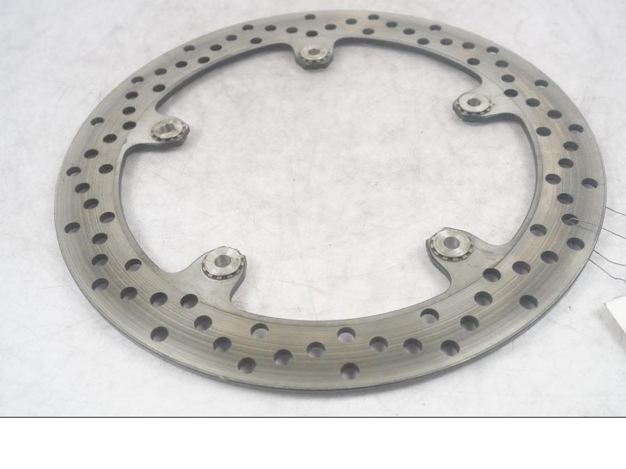 Höger sida på Bromsskiva från en BMW F 800 GT -2015 motorcykel.