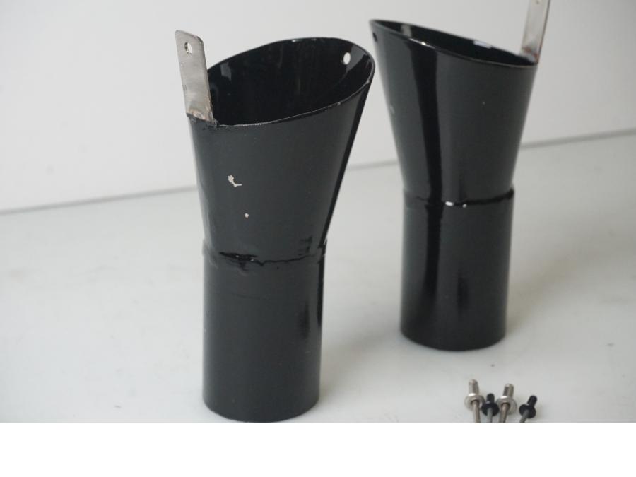 Baksidan på DB-killer från en Suzuki VL 1500 -1998 motorcykel.