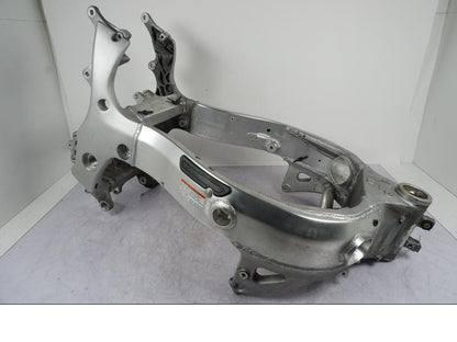 Framsidan på Ram från en Suzuki GSX 1300 RX -1999 motorcykel.