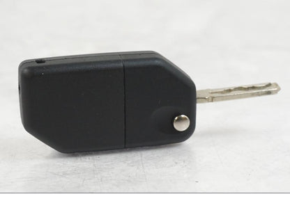 Vänster sida på Nyckel från en BMW R 1250 GS -2021 motorcykel.