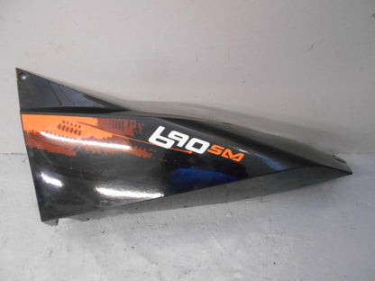 Framsidan på Bakvinge från en KTM 690 SM -2007 motorcykel.