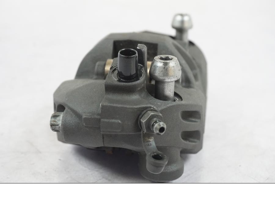 Höger sida på Bromsok från en Kawasaki ZX-6R -2011 motorcykel.