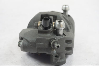 Höger sida på Bromsok från en Kawasaki ZX-6R -2011 motorcykel.