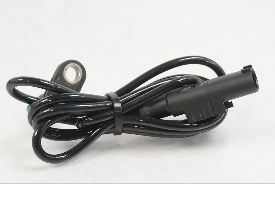 Höger sida på ABS givare från en KTM 1290 Super Duke R -2022 motorcykel.