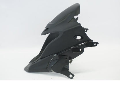 Höger sida på Toppkåpa från en Honda CB 500 X -2015 motorcykel.