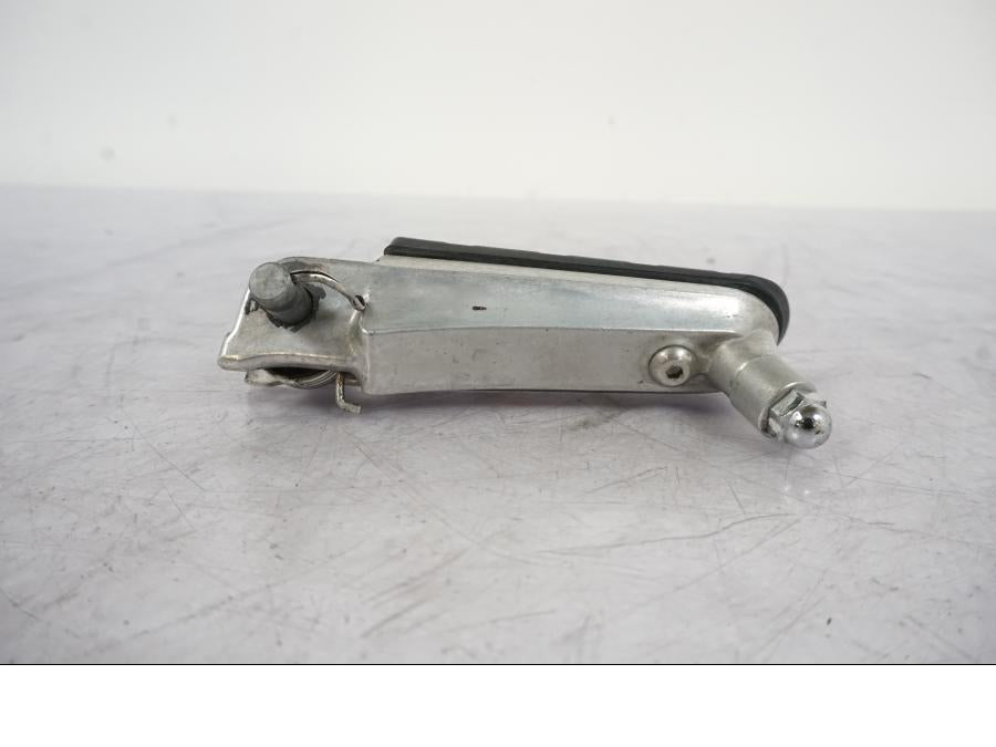 Baksidan på Fotpinne från en Honda VFR 1200 -2010 motorcykel.