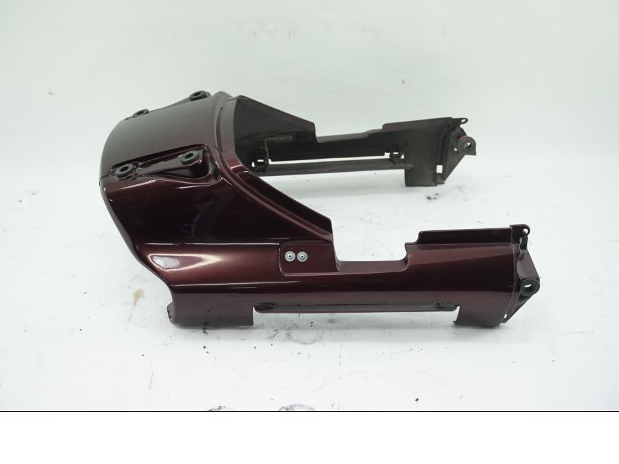 Framsidan på Bakvinge från en Honda ST 1100 -1999 motorcykel.