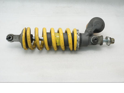 Baksidan på Stötdämpare från en Triumph Daytona 675 -2008 motorcykel.