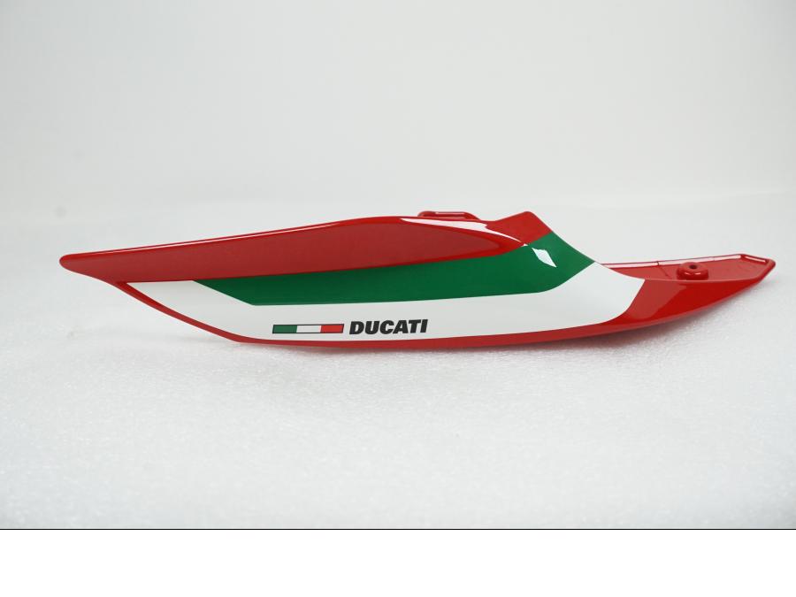 Extrabild3 på Bakvinge från en Ducati Panigale V2 -2022 motorcykel.