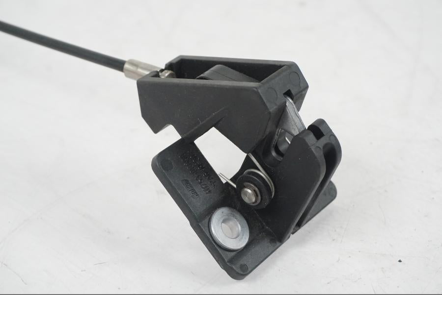 Extrabild6 på <p>Låssats från BMW R 1200 RT 2013.</p>

<p>Tändningslås (endast mekanismen), tanklock, sadellås, larmdosa, 1st nyckel och 1st dosa.</p> motorcykel.