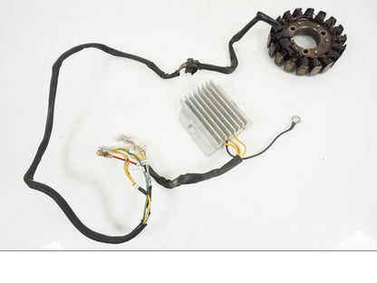 Framsidan på Generator från en Suzuki GS 1000 -1978 motorcykel.