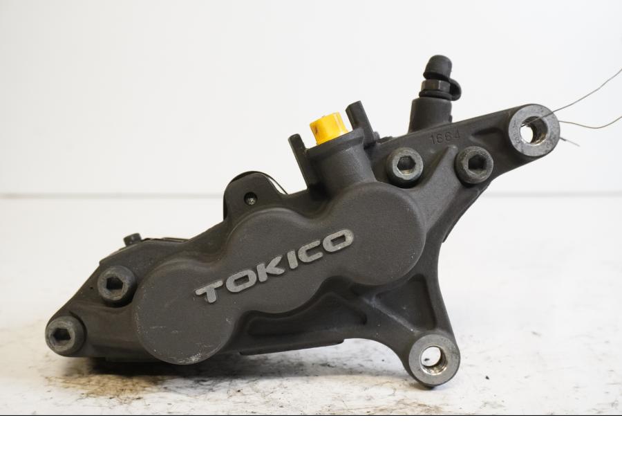 Framsidan på Bromsok från en Kawasaki ZX-9R -1999 motorcykel.