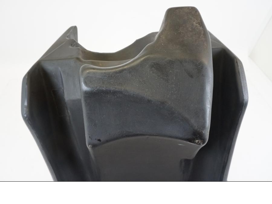 Extrabild6 på Bensintank från en BMW F 650 CS -2003 motorcykel.