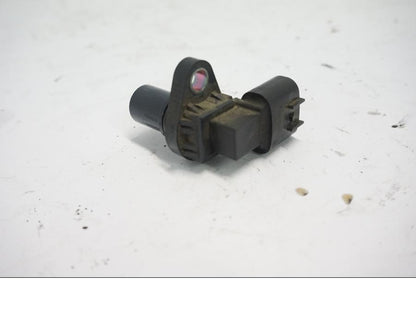 Baksidan på Kamaxelgivare från en Suzuki DL 1000 -2003 motorcykel.
