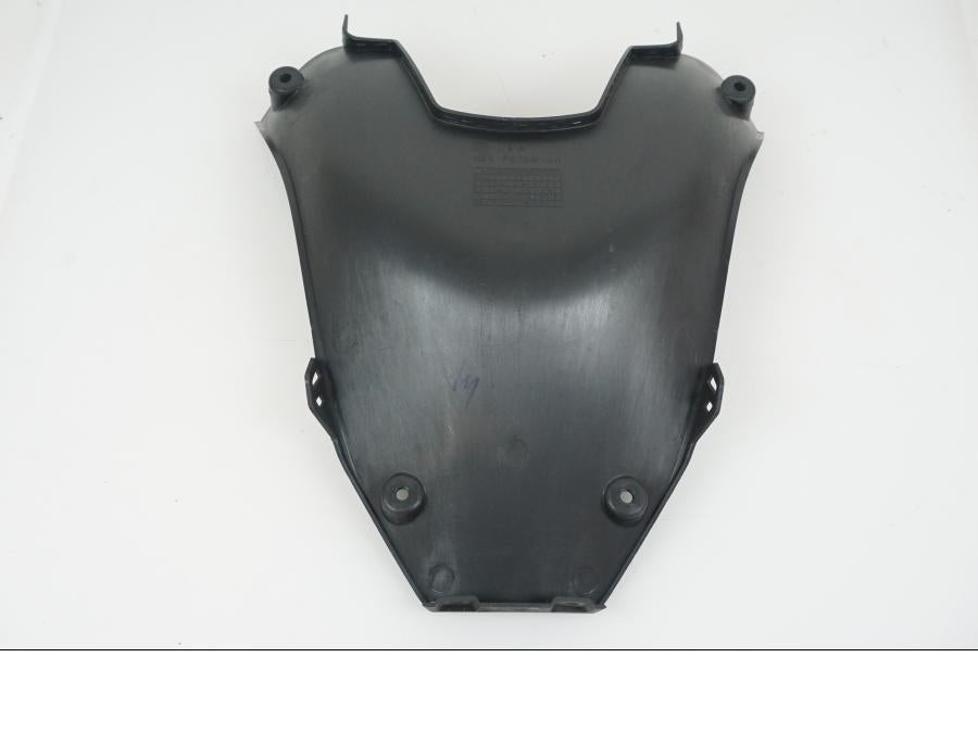 Baksidan på Trekanten från en Yamaha YZF-R 125 -2021 motorcykel.