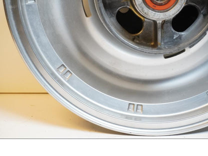 Extrabild5 på Fälg från en Kawasaki VN 900 -2007 motorcykel.