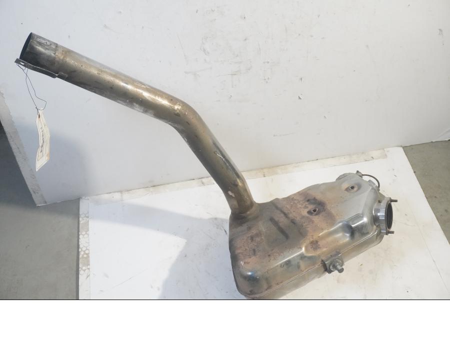 Framsidan på Ljuddämpare från en BMW R 1100 S -1999 motorcykel.